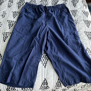 Plus Size Button-Cuff Capri Pants - Karen Scott